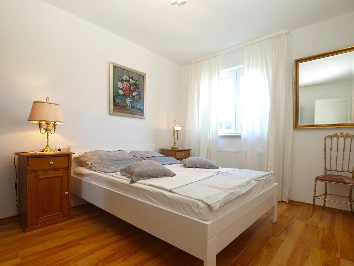 Vinkuran 2110 Apartment