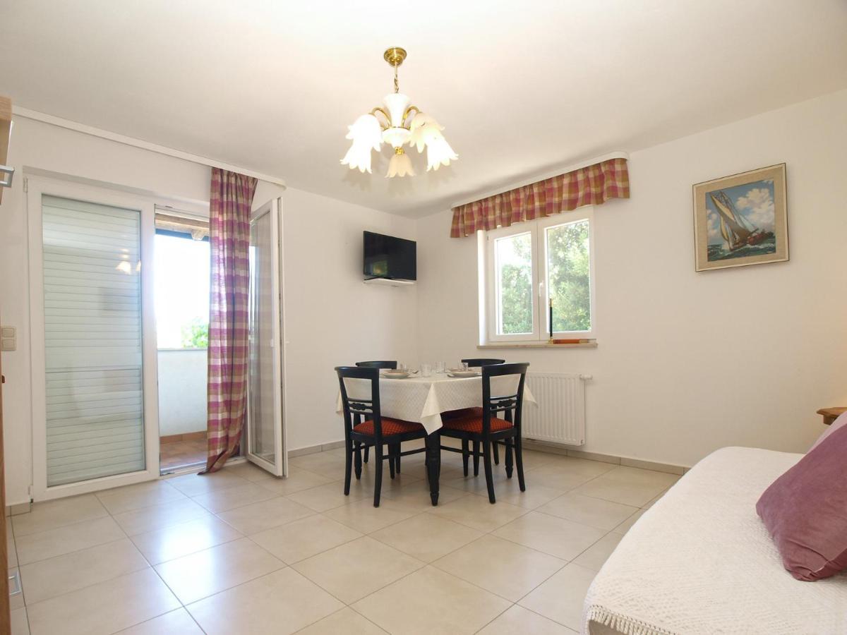 Vinkuran 2110 Apartment Pula