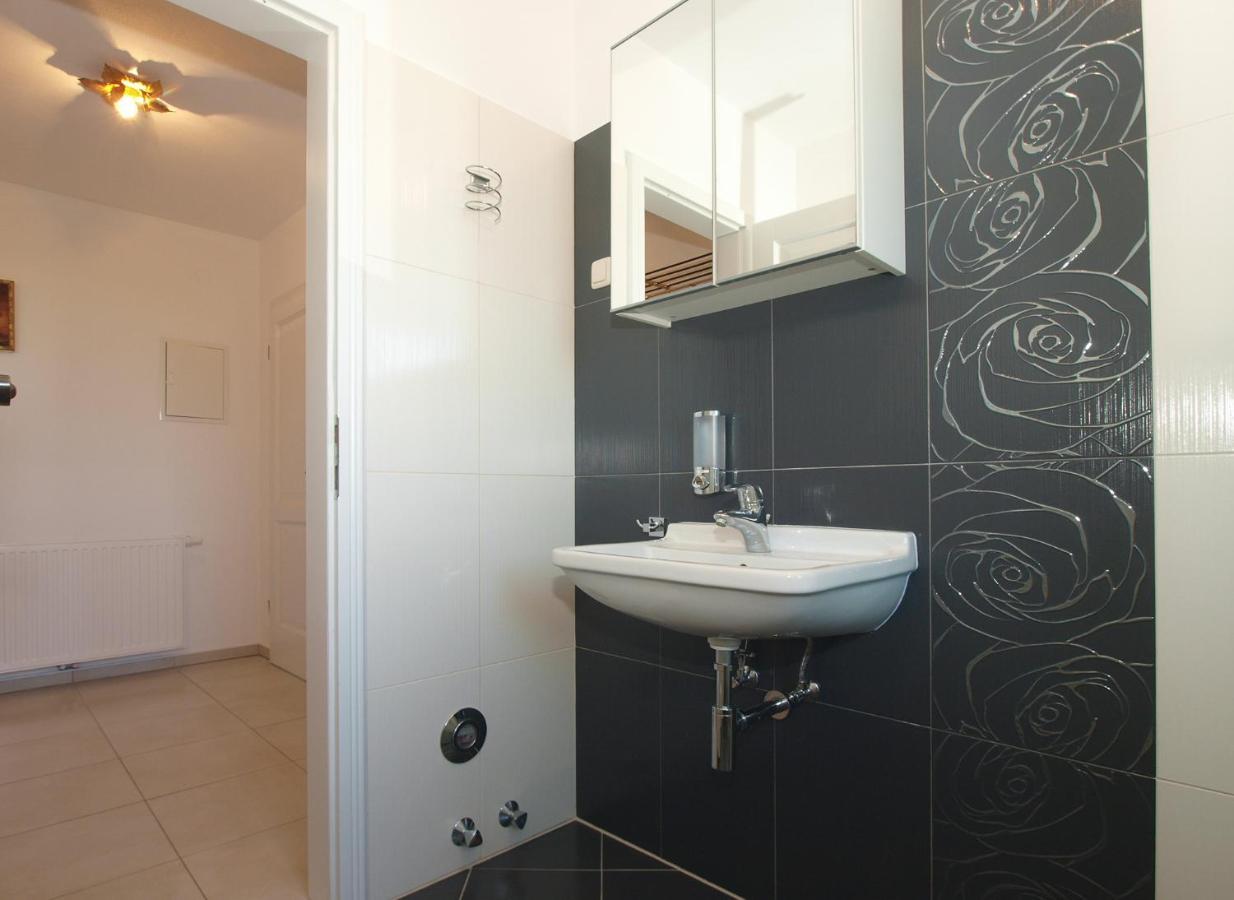 Vinkuran 2110 Apartmán
