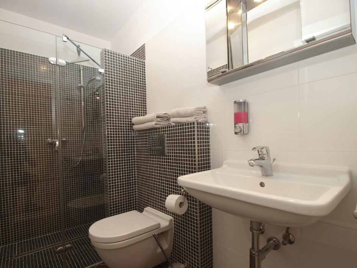 Vinkuran 2110 Apartment